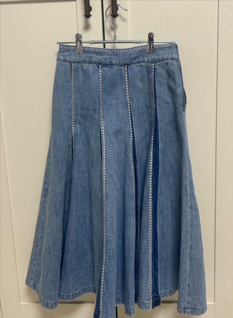 한섬 랑방컬렉션 플레어 데님 스커트--2