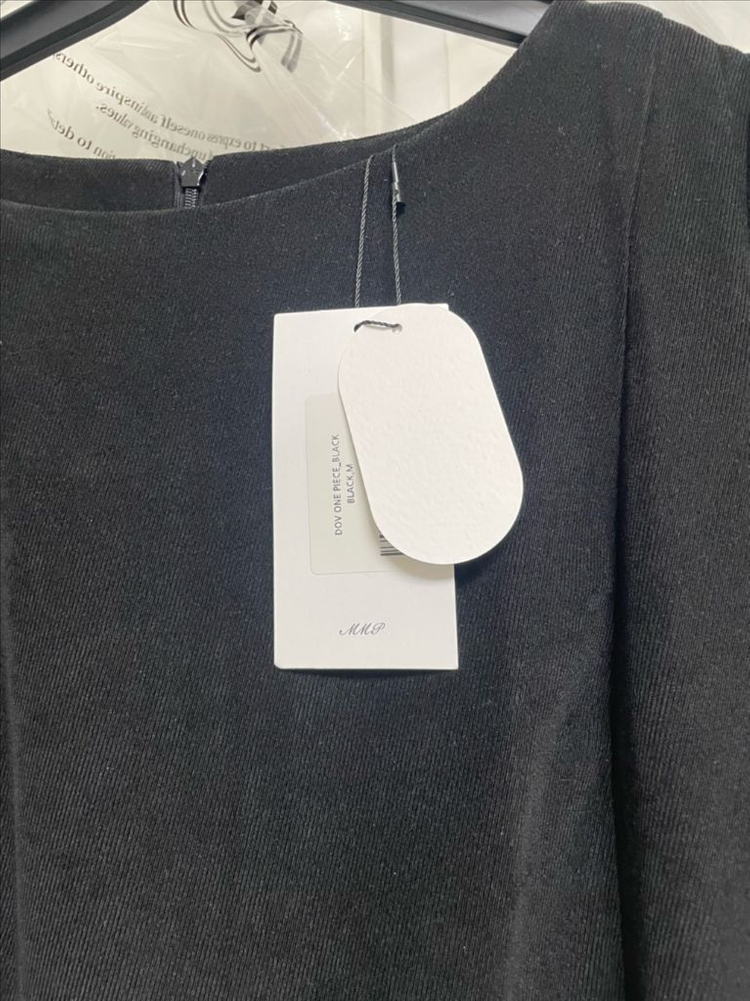 망고매니플리즈 DOV ONE PIECE_BLACK 이미지