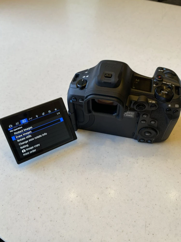 Canon EOS R5 Mark II 판매합니다 (거의 새제품, 보증기간 2027년까지) 이미지