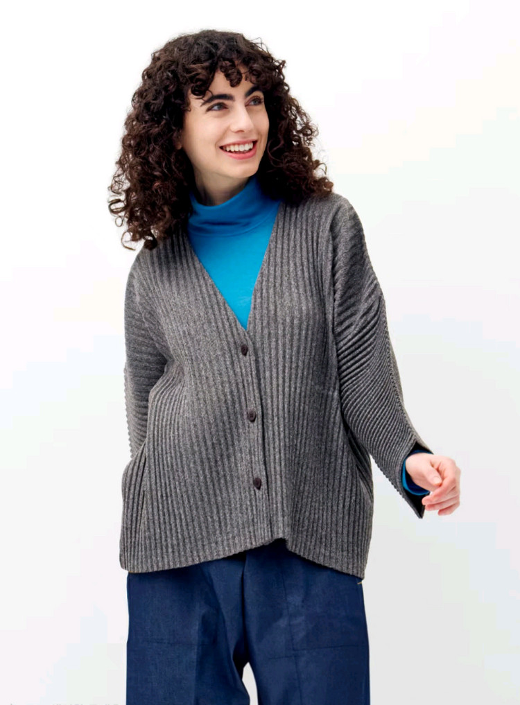 이세이미야케 미 코듀로이 가디건 차콜--3