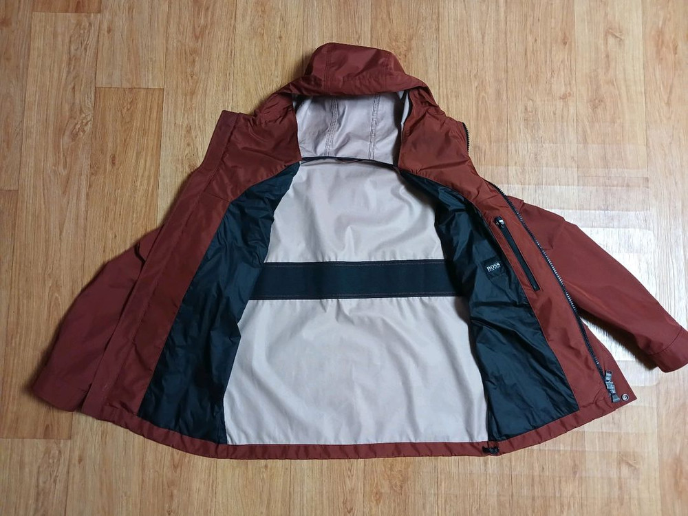 보스 BOSS (정품) 남성 기능성 바람막이 후드 자켓 (갈색) (95~100슬림) (상태 깨끗하고 좋아요)--6