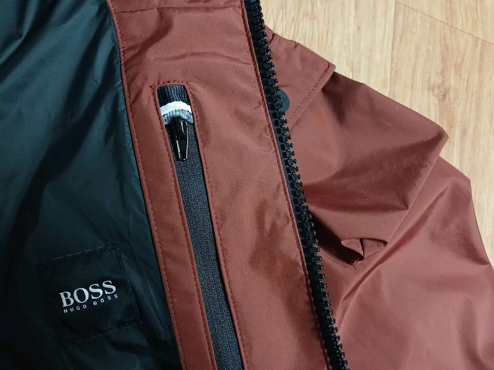 보스 BOSS (정품) 남성 기능성 바람막이 후드 자켓 (갈색) (95~100슬림) (상태 깨끗하고 좋아요)--7