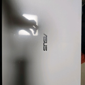 아수스 a555L 패널, 상판 아쎄이