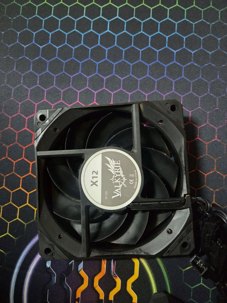 발키리 VALKYRIE X12 ARGB 120mm 팬--4