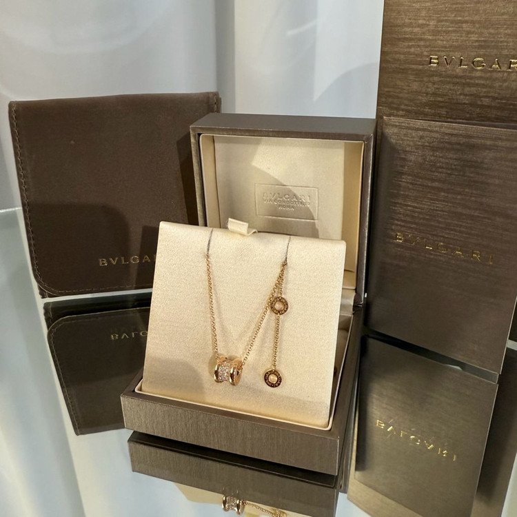 불가리 다이아 비제로원 18K 골드 목걸이--3