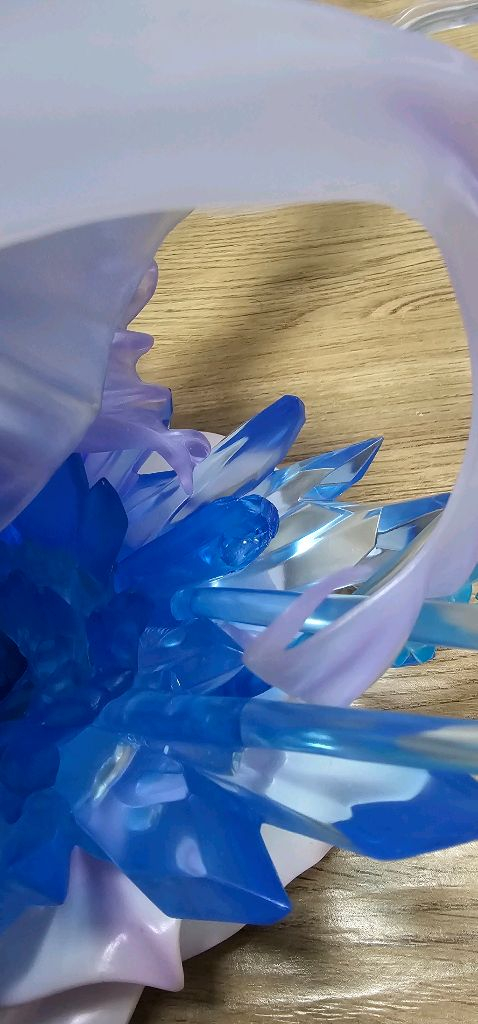 이스트림 리제로 Crystal Dress 에밀리아 피규어 팝니다(정품) 이미지