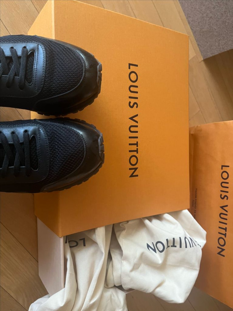 루이비통 남자 스니커즈 이미지