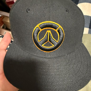 오버워치 사이즈캡(피티드) 뉴에라