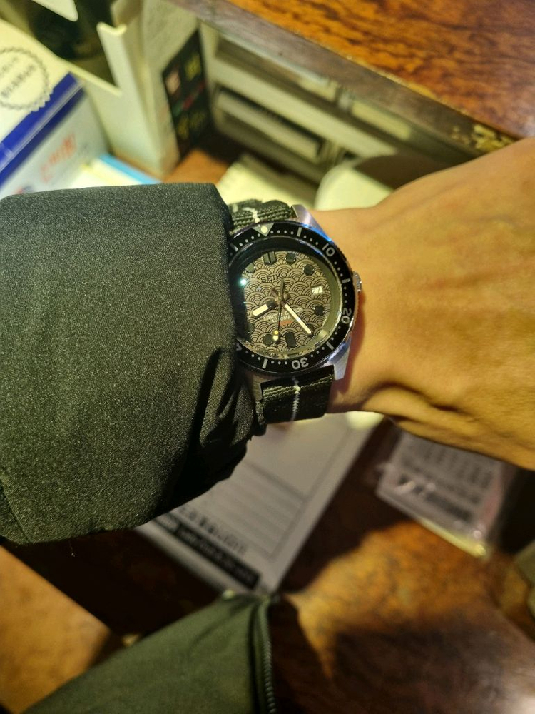 세이코 커스텀 오토매틱 시계 이미지