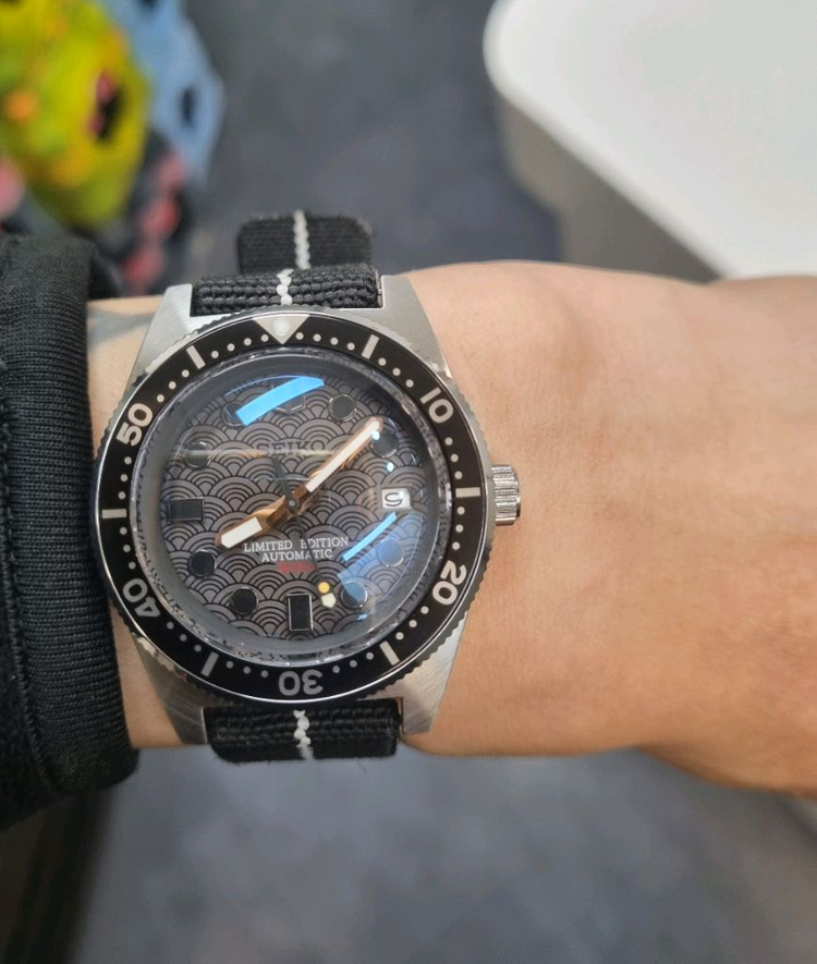 세이코 커스텀 오토매틱 시계 이미지