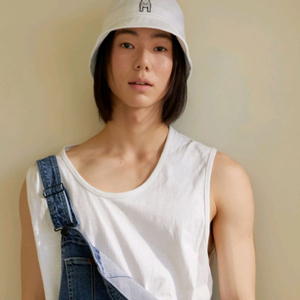 새상품급)라이프워크 스탠딩 라독 버킷햇 여러 중고사이트에도 같이 판매하고 있어서 삭제되면 팔린거에요~몇번 안썻어요