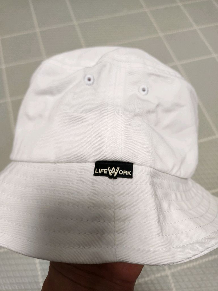 새상품급)라이프워크 스탠딩 라독 버킷햇 여러 중고사이트에도 같이 판매하고 있어서 삭제되면 팔린거에요~몇번 안썻어요--2