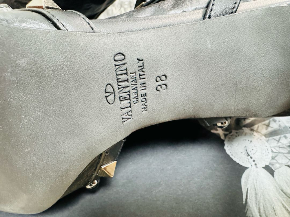 [정품] 발렌티노 가라바니 락스터드 앤 노아(NOIR) 펌프스 힐--5