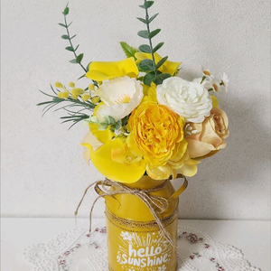 새상품)옐로우 철제 화병 옐로우톤 조화