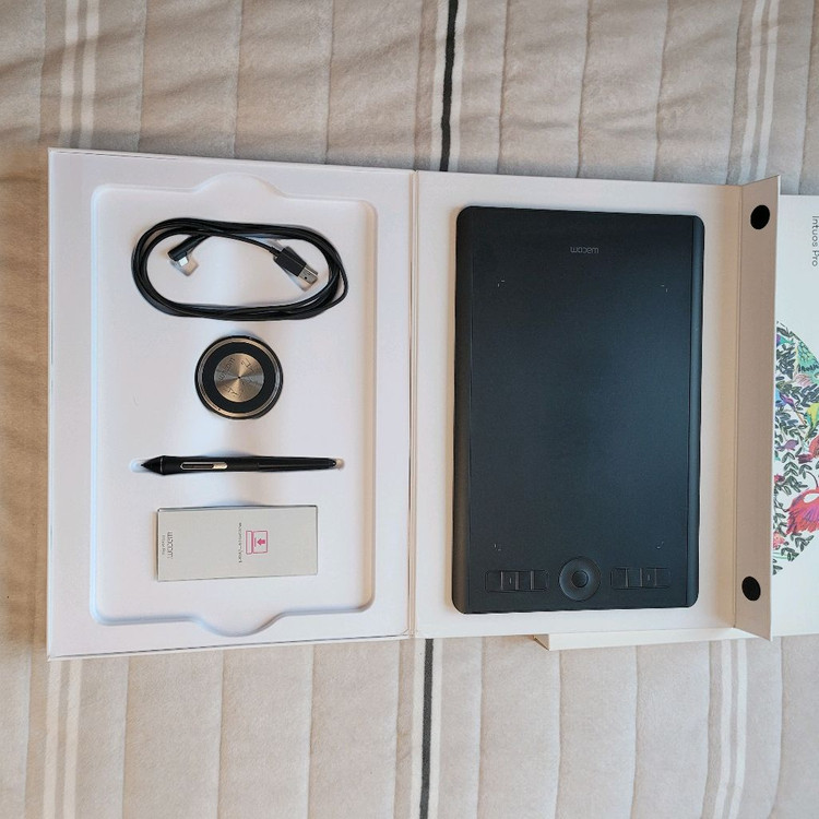 와콤 인튜어스 프로 PTH-660 풀박스--1