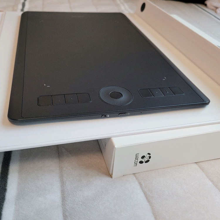 와콤 인튜어스 프로 PTH-660 풀박스--6