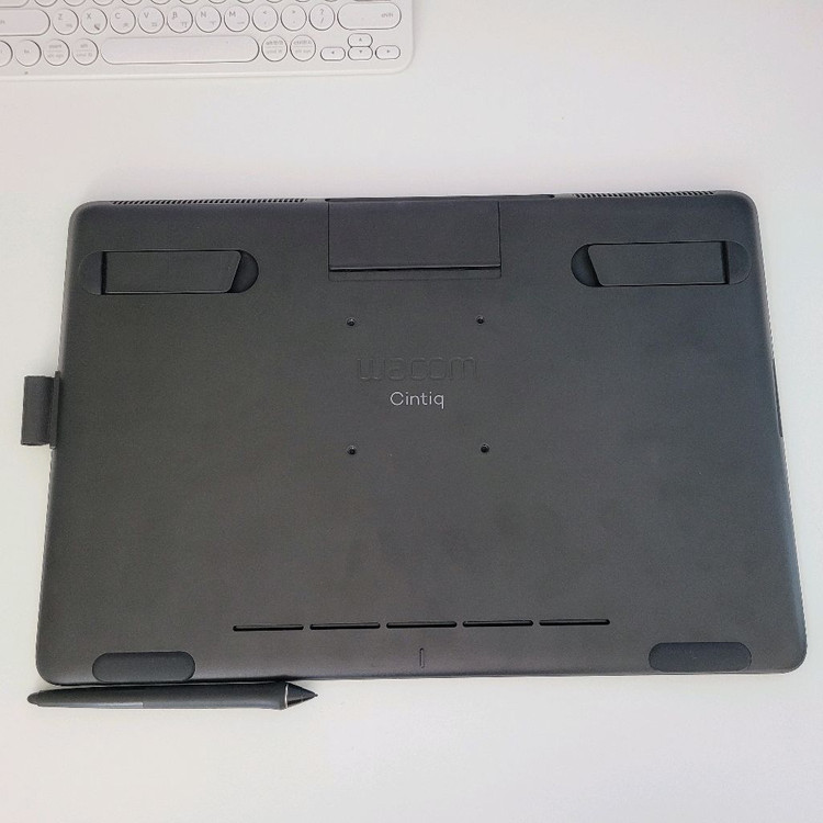 와콤 신티크16 dtk-1660 액정타블렛--2