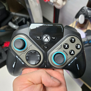 터틀비치 스텔스 피벗 게임패드 조이스틱