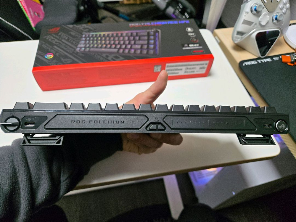 ASUS ROG FALCHION HFX 래피드트리거 키보드--1