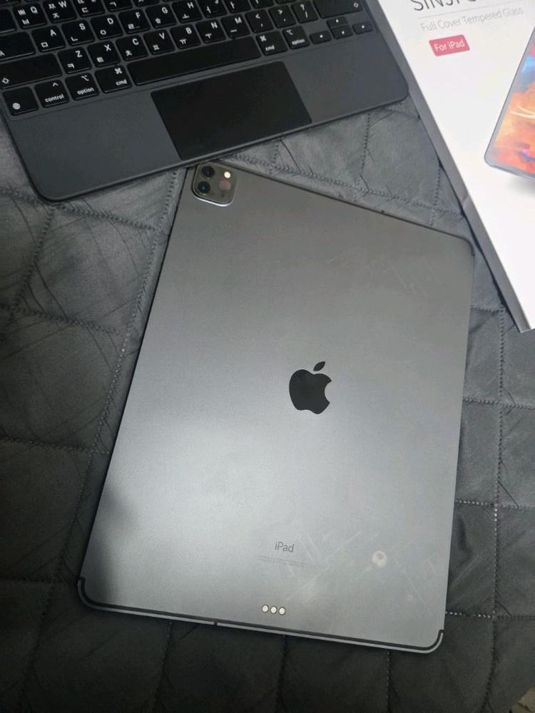 아이패드프로4세대 12.9 256gb 셀룰러 + 매직키보드--5