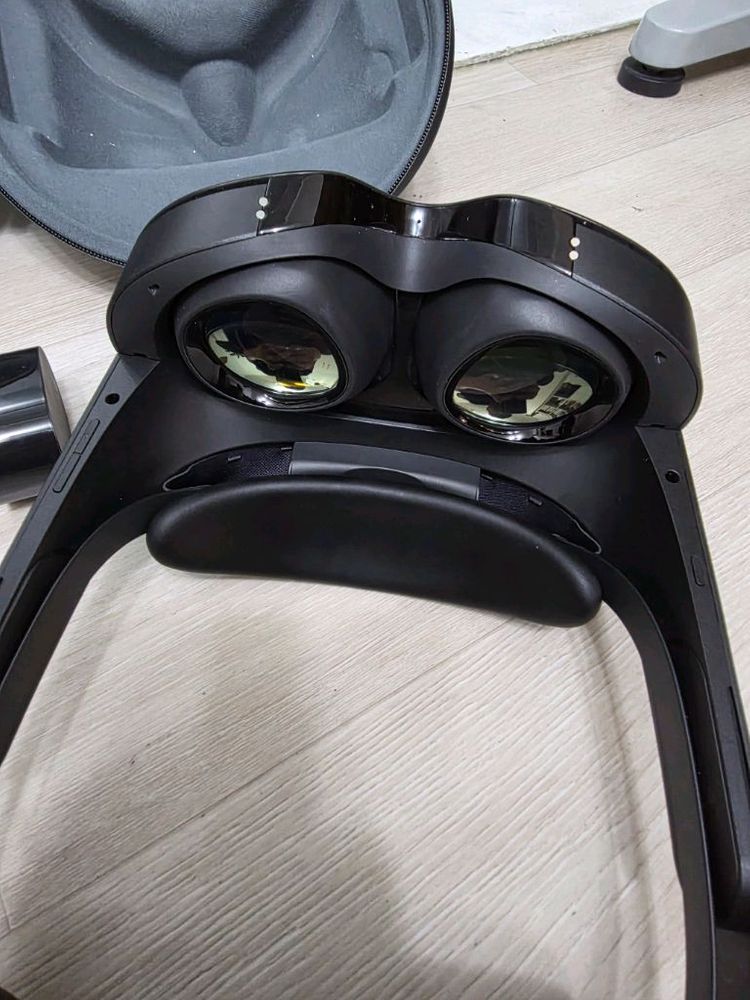 메타 퀘스트 프로 vr + 케이스--3