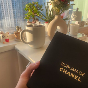 샤넬 수블리마지 파우치 + 견본품 세트