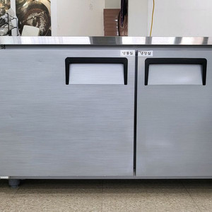 우성테이블냉장냉동고 1800 GWM-180RFT 사이즈 1800*700*800