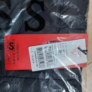 (새상품)게스 여성구스다운조끼 XS 55사이즈