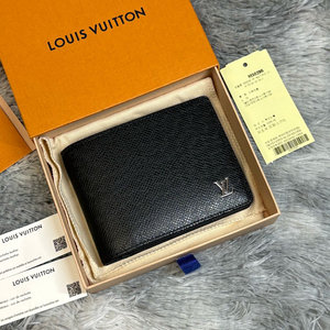 루이비통 멀티플 타이가 월릿