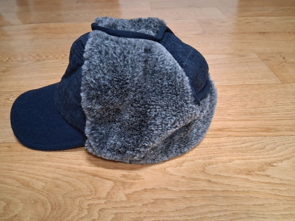 모자 따뜻해요 필요하신 분들은 편하게 보세요 10000--2