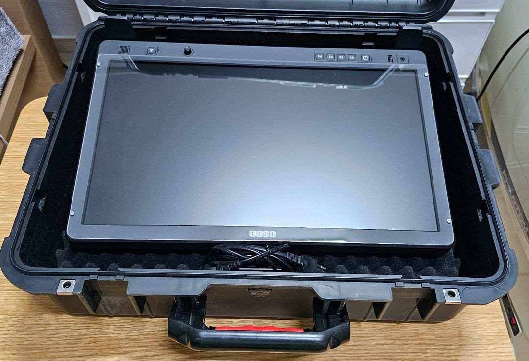 OSEE MEGA 22S 오씨 메가 1500nits 필드모니터 22인치--3