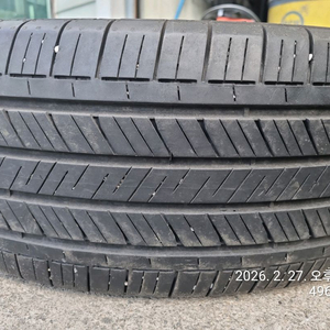 235 60 18 굳이어 중고타이어 1대분+2개서비스(총6개) 이미지