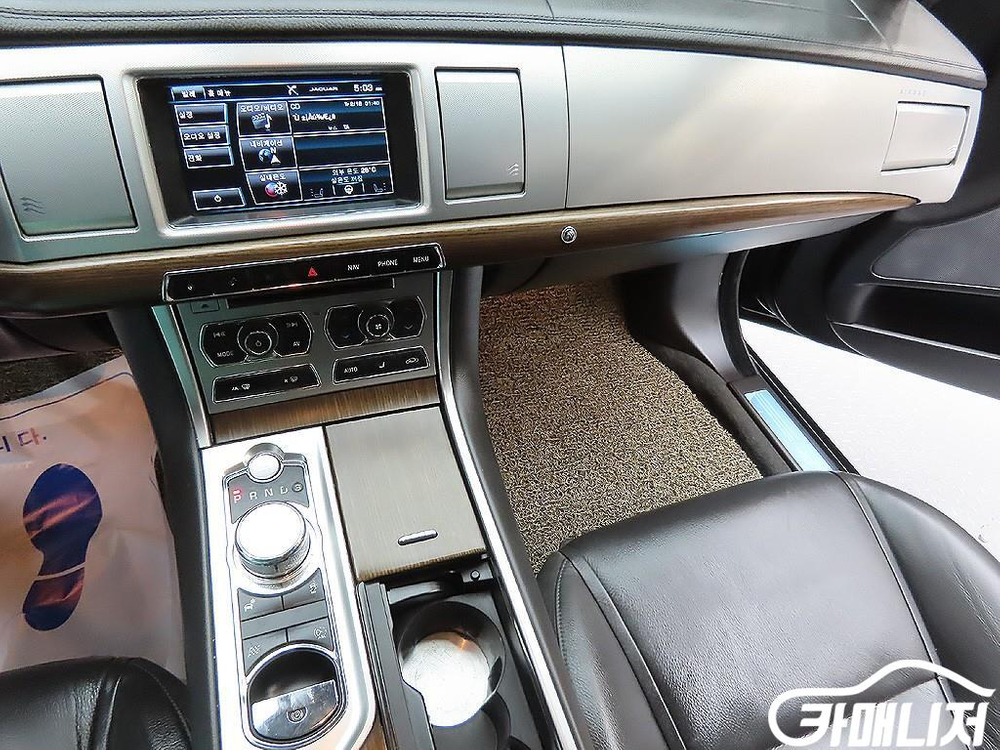 [재규어]뉴XF 3.0 D 럭셔리 #3월급매--6