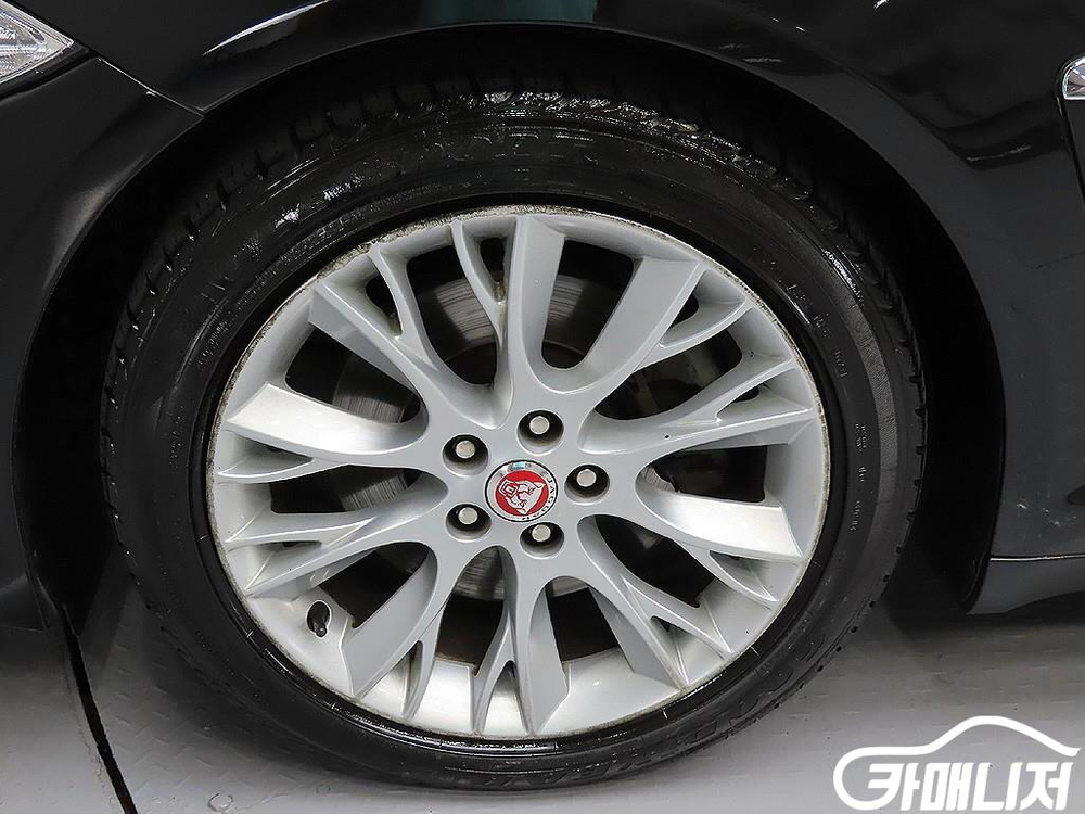 [재규어]뉴XF 3.0 D 럭셔리 #3월급매--4