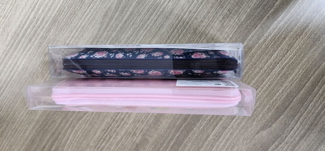 새상품 펜케이스 2개--2