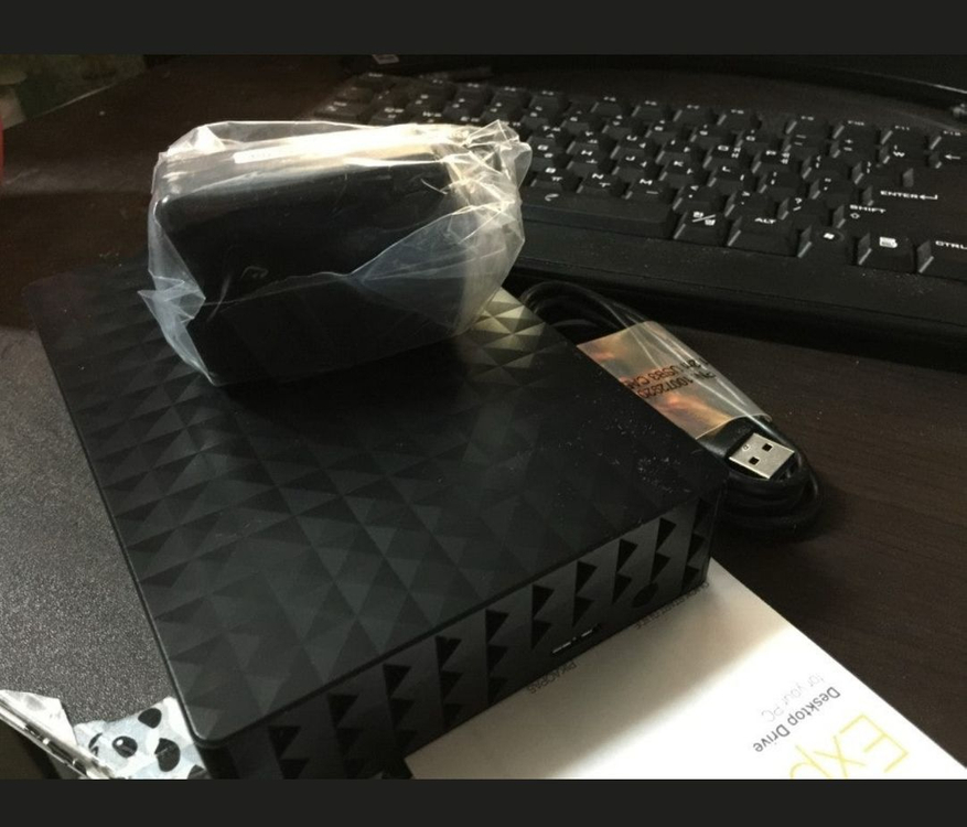 씨게이트 외장하드 8테라 미개봉 미사용 예전 제품 박스풀셋--1