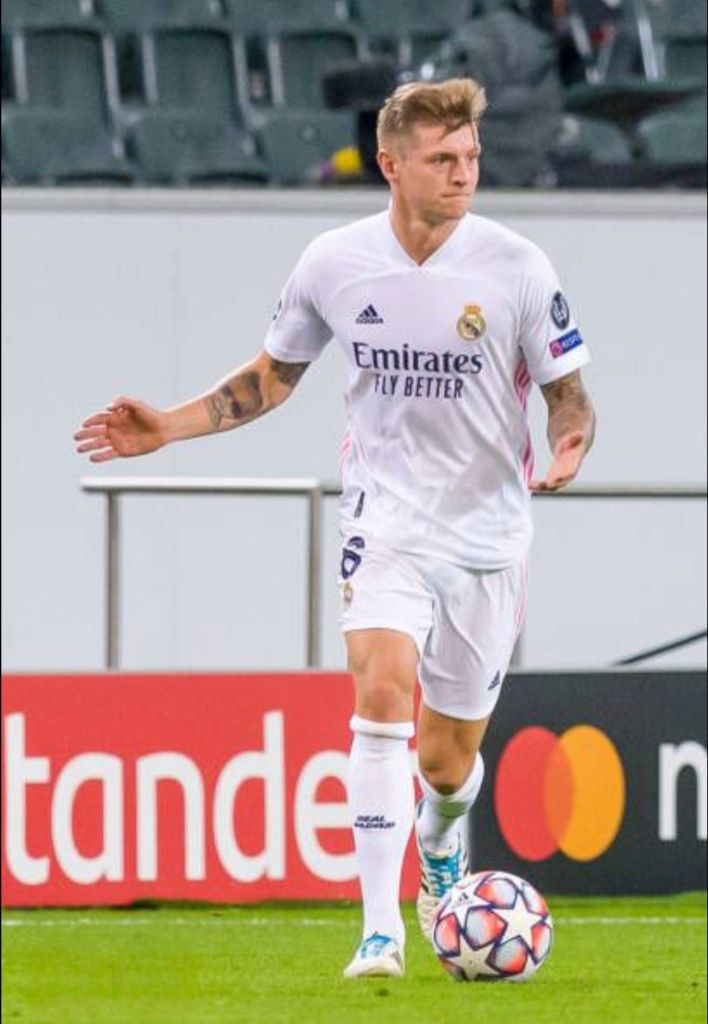 20-21 레알 홈 토니 크로스 유니폼 L 레플리카--7