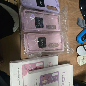 삼성 겔럭시 z폴드4. 케이스 팔아요 이미지