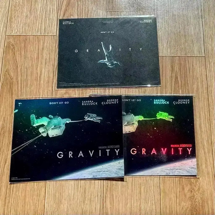 그래비티 뱃지 아이맥스 4DX 패키지 소시민 포스터스페셜티켓아트카드오티 이미지