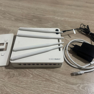 아이피타임 A3008-MU 8포트 공유기 팝니다