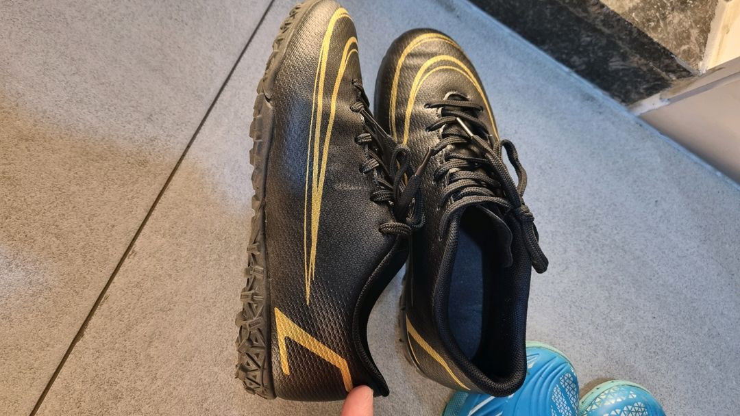 풋살화 200~210 두켤레--1