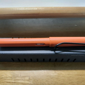 라미 사파리 테라레드 만년필