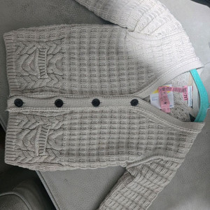 버버리 키즈 가디건 6Y