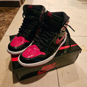 나이키 조던 1 레트로 하이 OG 페이턴트 브레드 270 중고품 판매합니다.