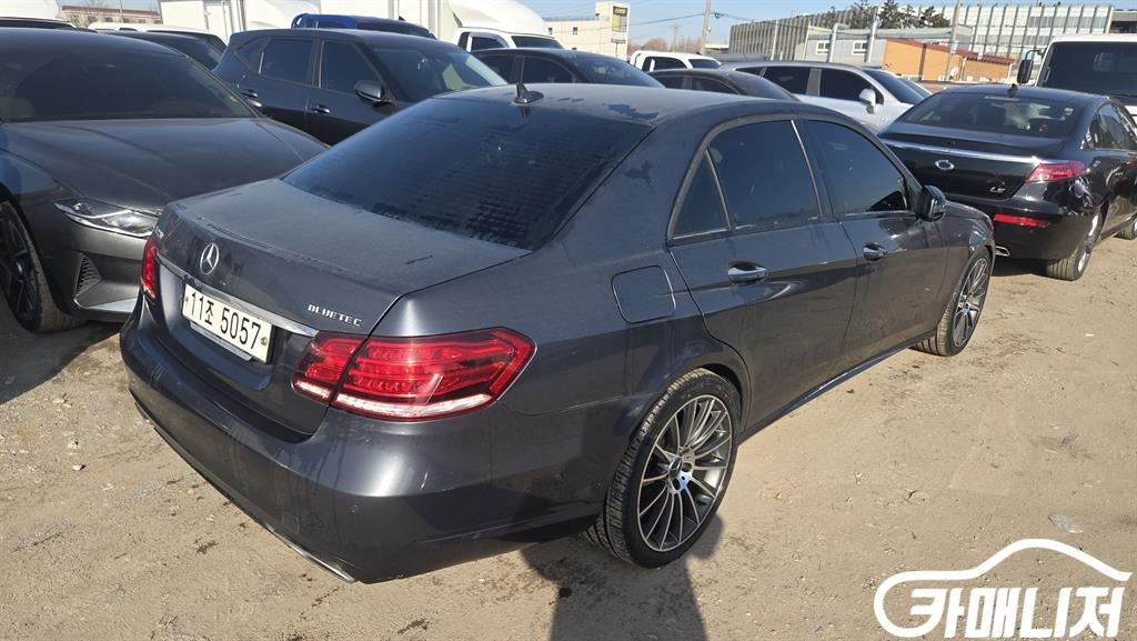 [벤츠]E-클래스 W212 E220 블루텍 아방가르드 스포츠 (5인승) #3월급매--2