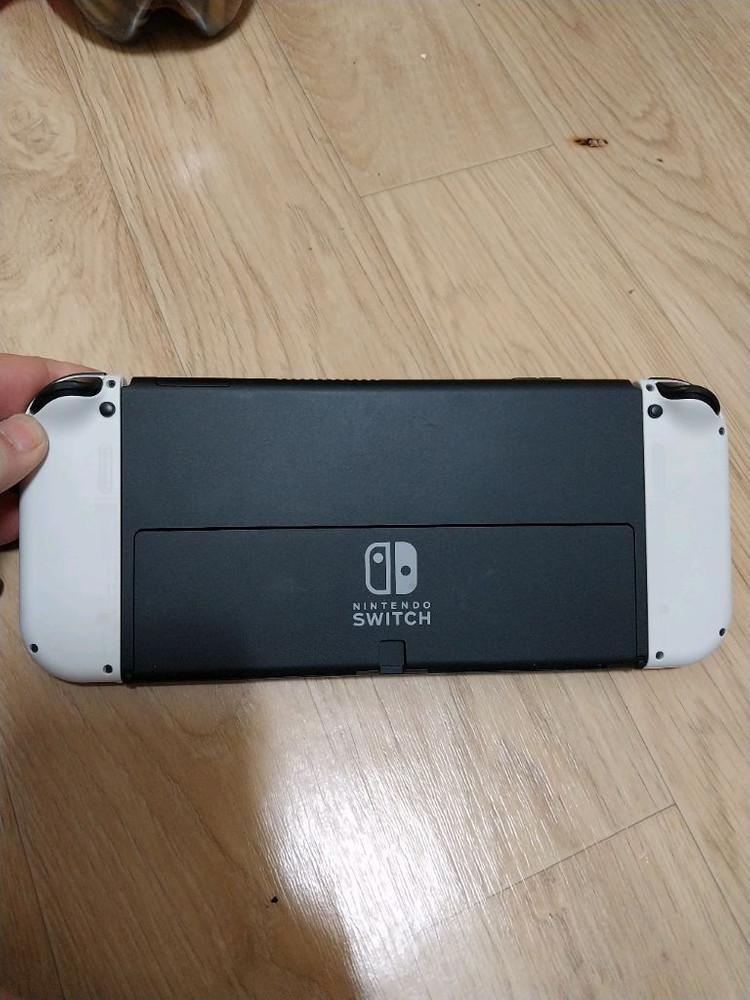 닌텐도 스위치oled 25년구입 팝니다--4