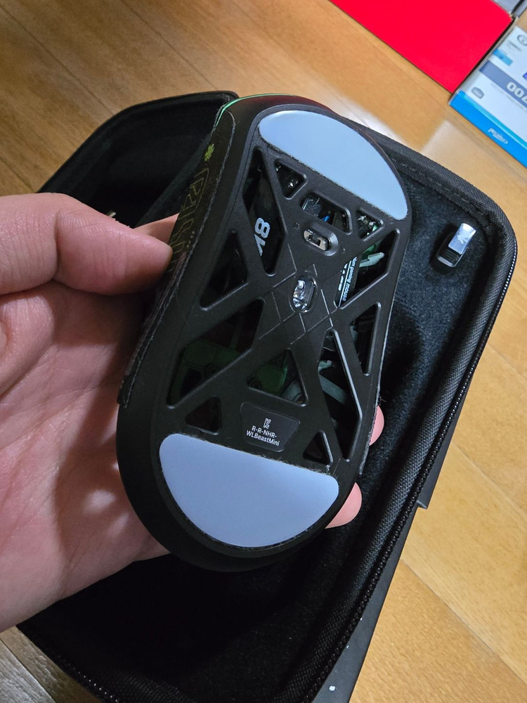 WLMOUSE Beast X Max 무선 8K 짐승 마우스--2