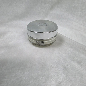 디올 캡춰 오엑스 씨 트리트먼트 크림