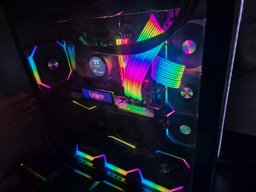 5800x3d 리안리 반본체 팝니다 이미지