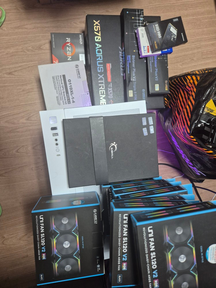 5800x3d 리안리 반본체 팝니다 이미지